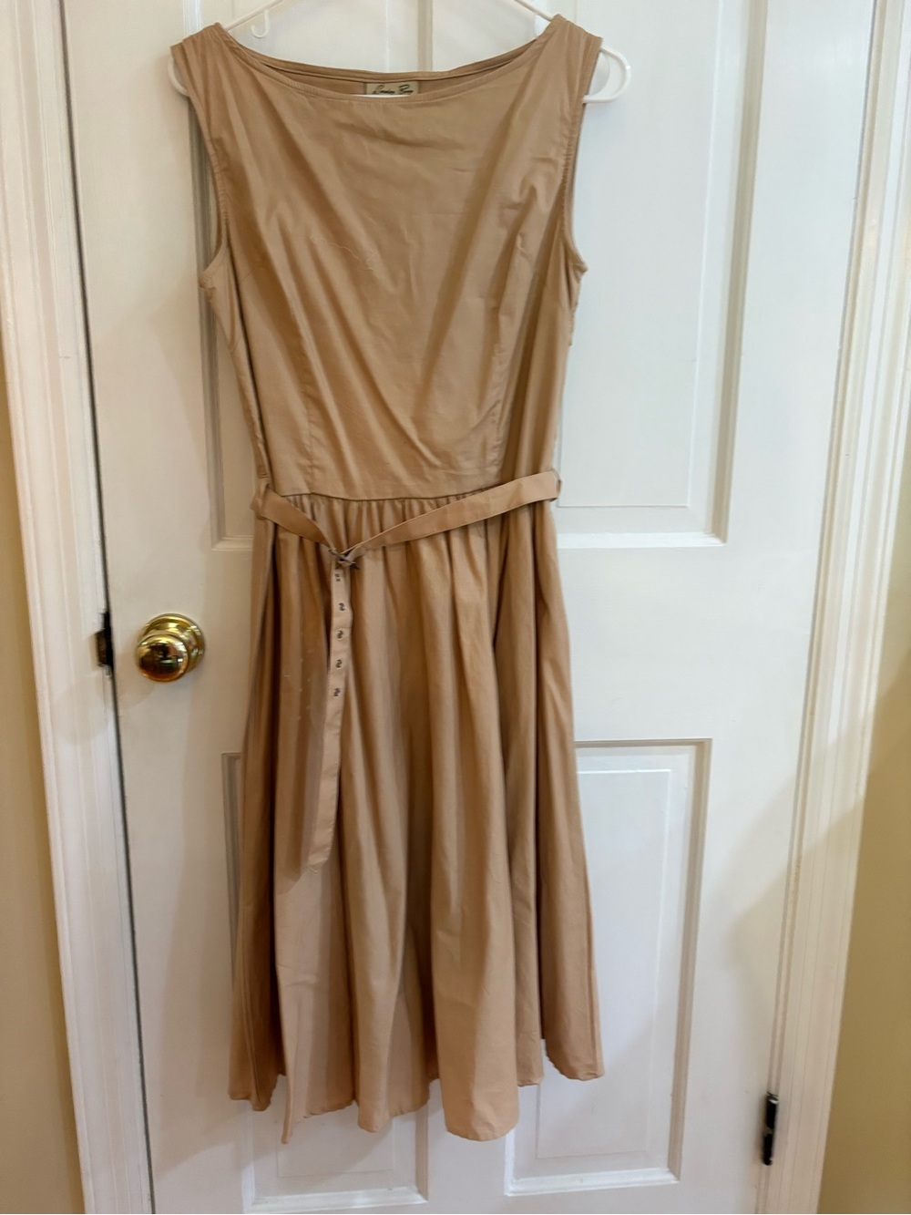 Lindy Bop Sleeveless Tan Midi Dress with Belt